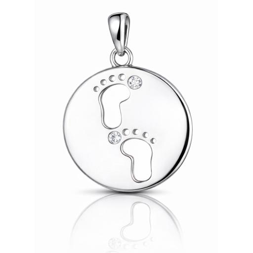 Babyfeetpendant.png