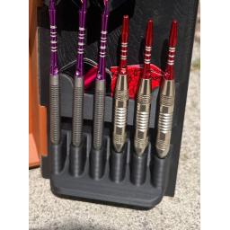 dartboard-darts-holder-flights-close-up