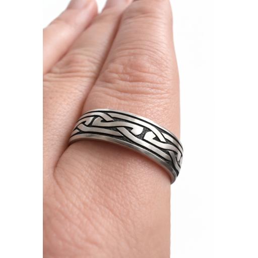 Embossed Laser Engraved 8mm Celtic Design Ring